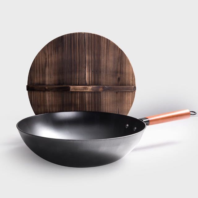 Traditional Handmade Iron Wok with Lid & Wooden Handle